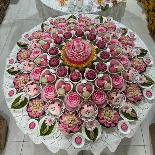 Mâm cúng đầy tháng cho bé gái màu hồng